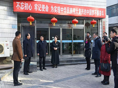 【今日頭條】市衛(wèi)計(jì)委汪孝男主任、韓恩元書記帶隊(duì)慰問(wèn)我院一線醫(yī)護(hù)人員，并實(shí)地檢查安全生產(chǎn)